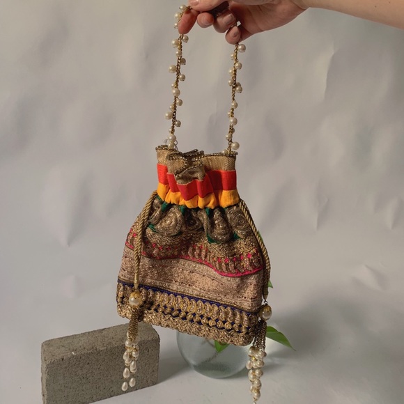 Ornate Pearl Pouch Handbag - Picture 2 of 4